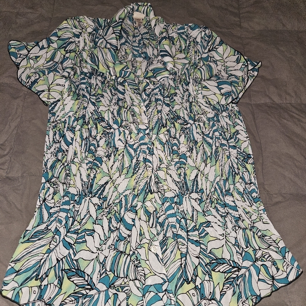 Covington accordion style blouse